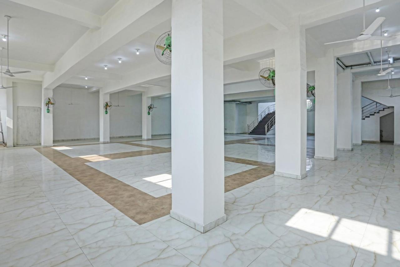 Oyo Flagship 80971 The Lime Tree Барели Экстерьер фото